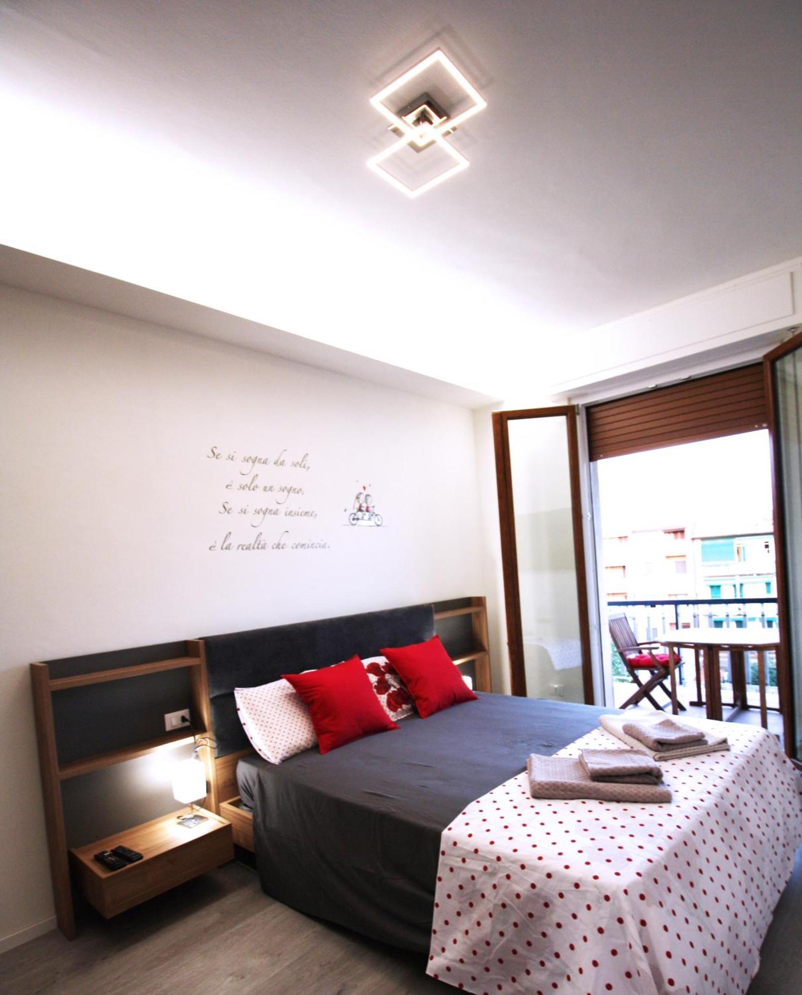 Alice House With Amazing Terrace Apartment Флоренция Екстериор снимка